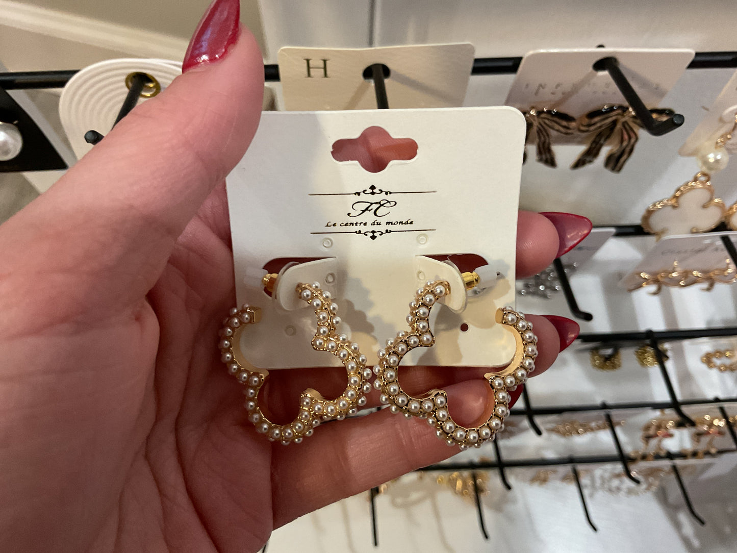 Clover hoops & Pearls