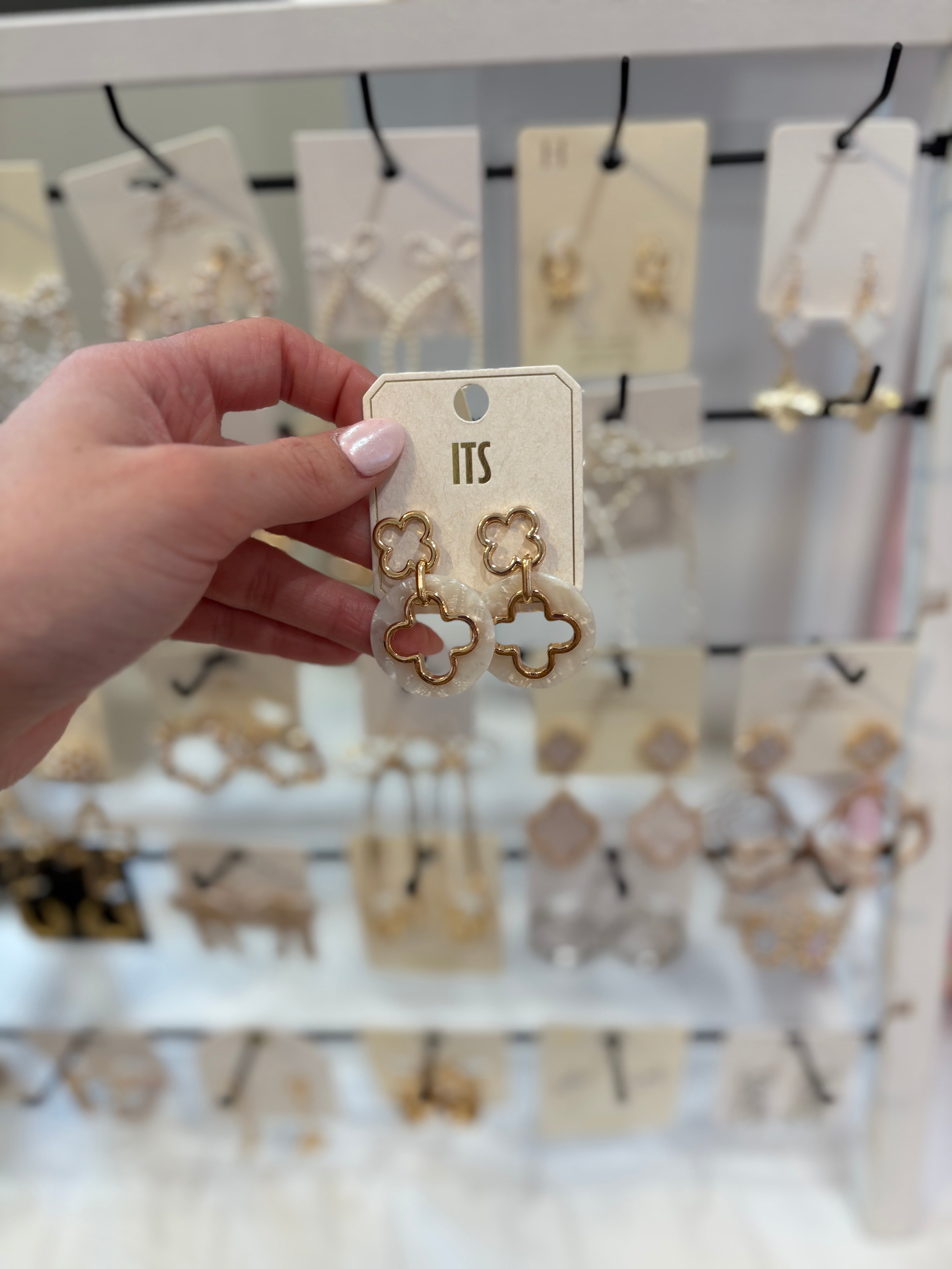 2 Gold Clovers w/ Pearl outline earrings