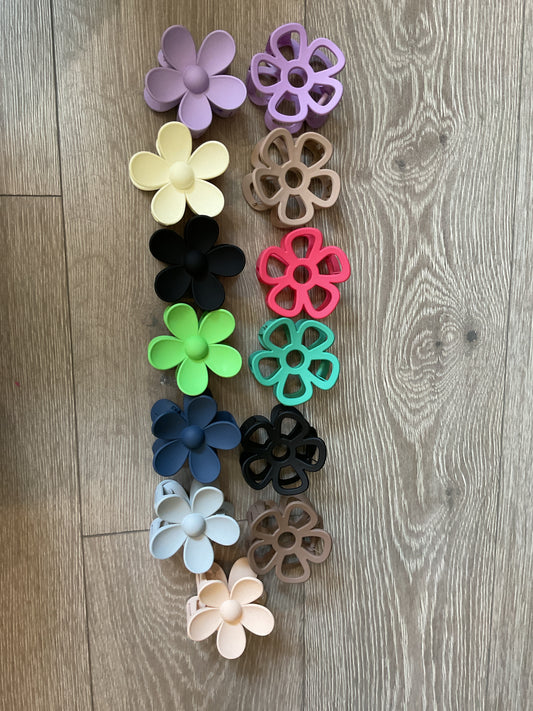 Flower clip