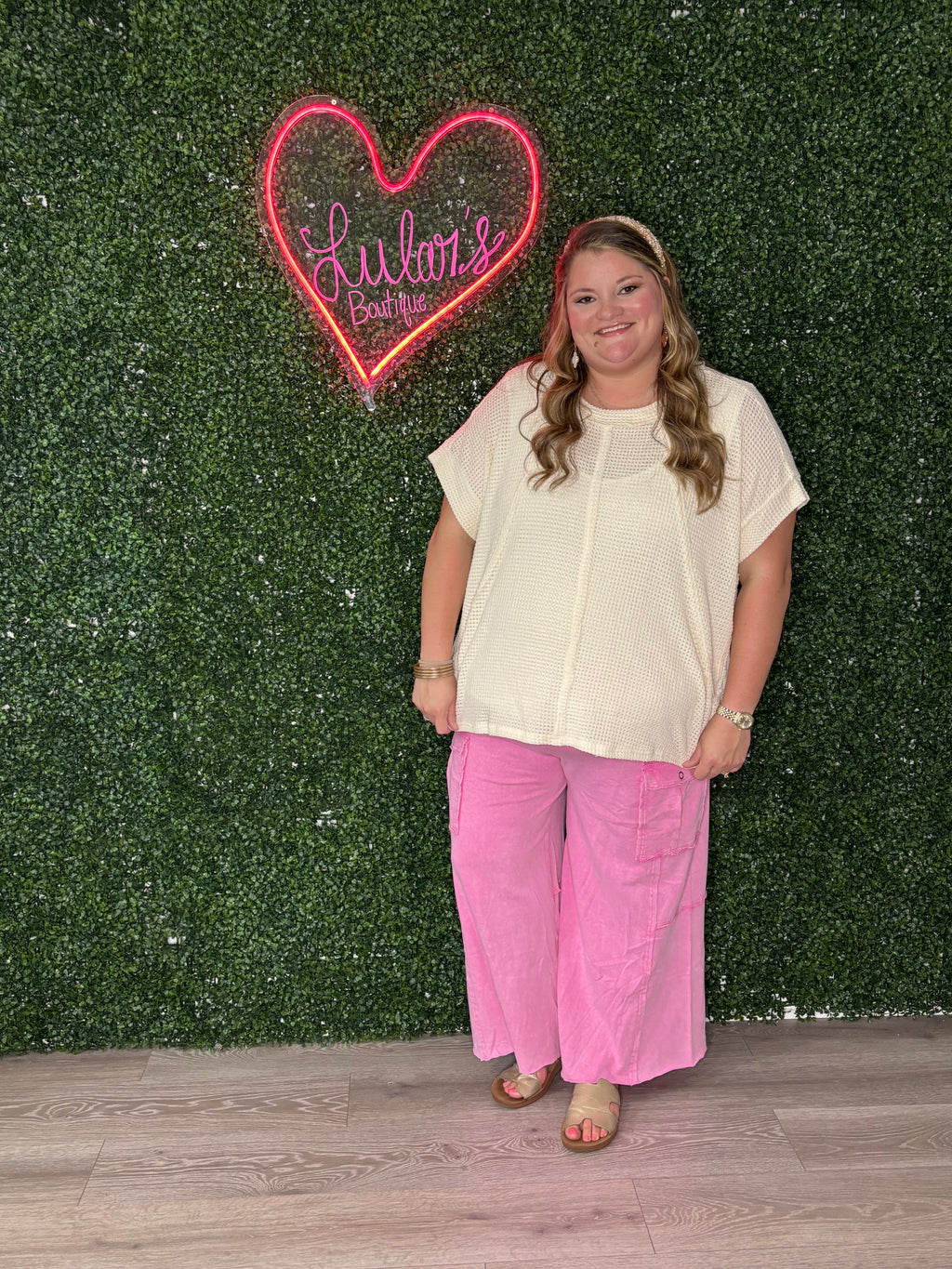 Wide legged Bubble Gum pants