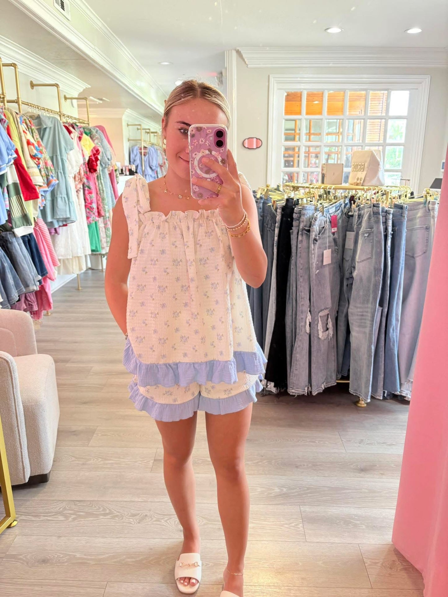 Ruffles in the Villa Set