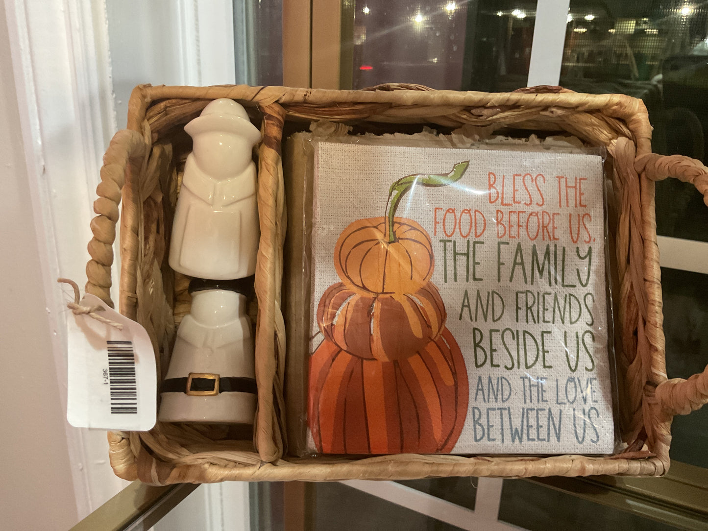 Mudpie napkin holder and S&P shaker