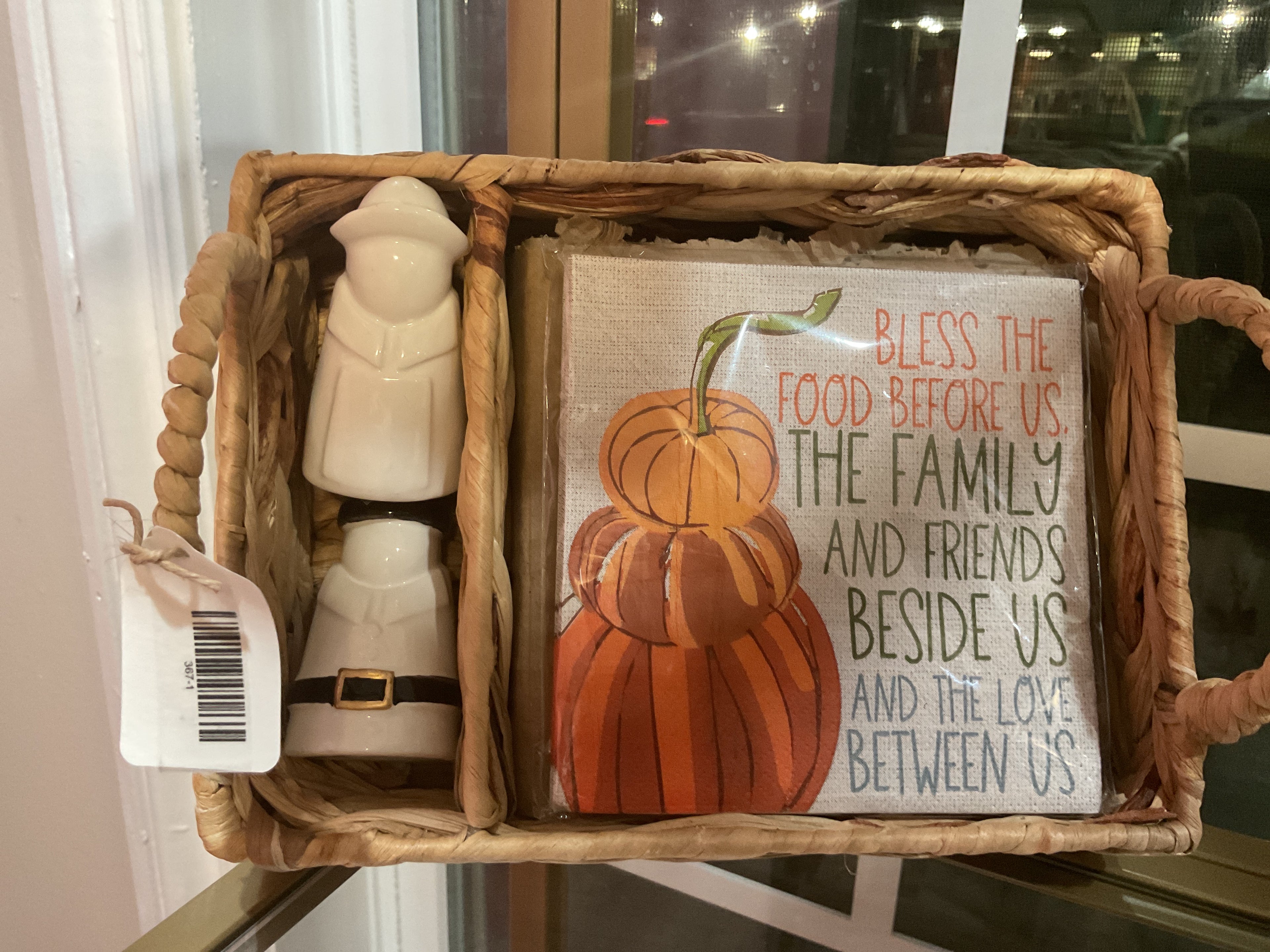 Mudpie napkin holder and S&P shaker